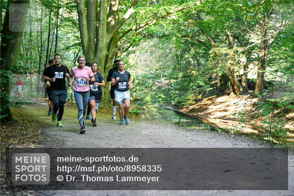 28.09.2025 - 33. Volkslauf durch das schöne Alstertal Dr. Thomas Lammeyer http://msf.ph/oto/8958335 28.09.2025 10:51:20 Laufen 3112, 3141, 3218, 3217 meine-sportfotos.de