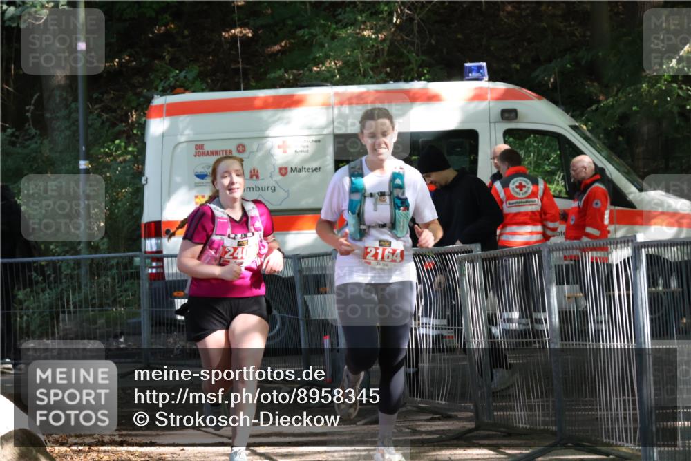 28.09.2025 - 33. Volkslauf durch das schöne Alstertal Strokosch-Dieckow http://msf.ph/oto/8958345 28.09.2025 13:17:21 Ziel 2164, 2409 meine-sportfotos.de