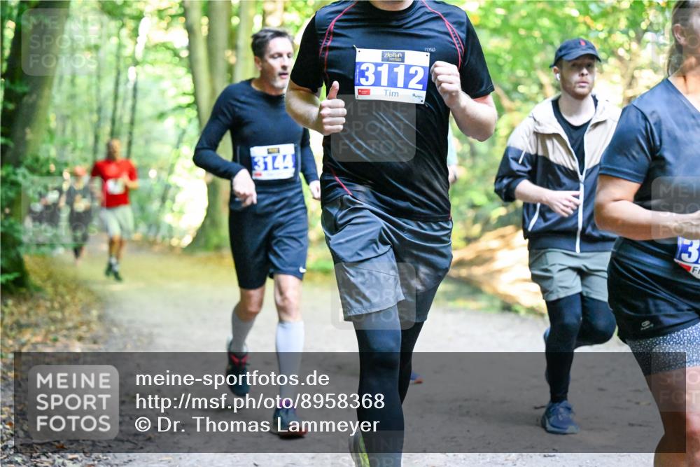 28.09.2025 - 33. Volkslauf durch das schöne Alstertal Dr. Thomas Lammeyer http://msf.ph/oto/8958368 28.09.2025 10:51:25 Laufen 3144, 3112, 3 meine-sportfotos.de