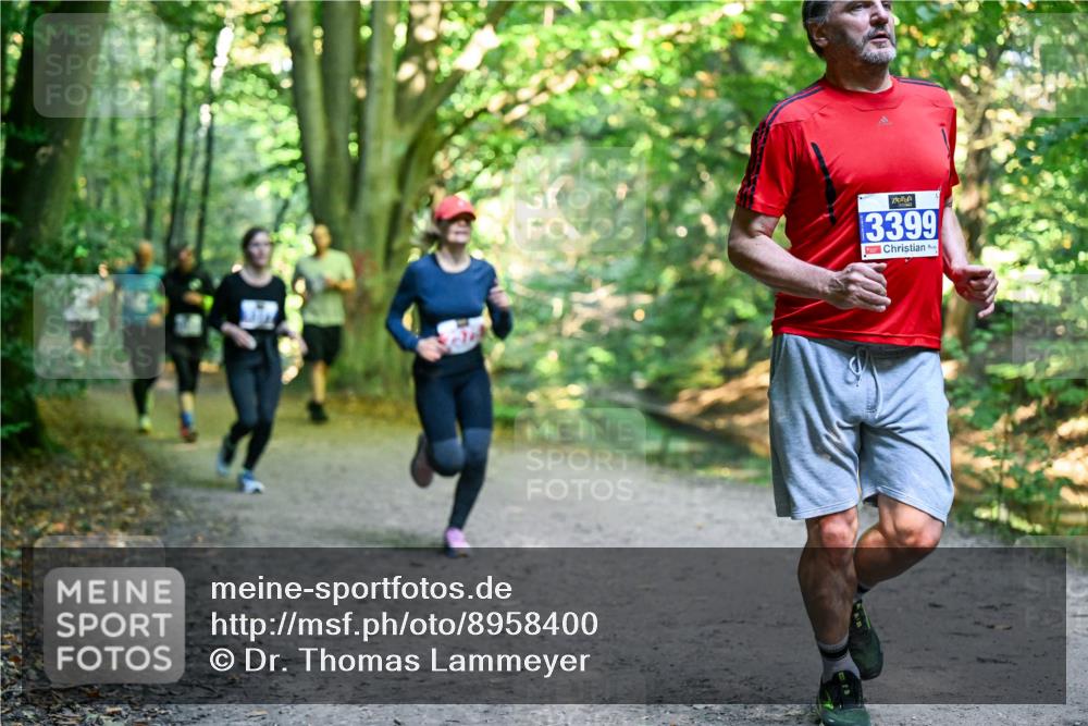 28.09.2025 - 33. Volkslauf durch das schöne Alstertal Dr. Thomas Lammeyer http://msf.ph/oto/8958400 28.09.2025 10:51:29 Laufen 13399 meine-sportfotos.de