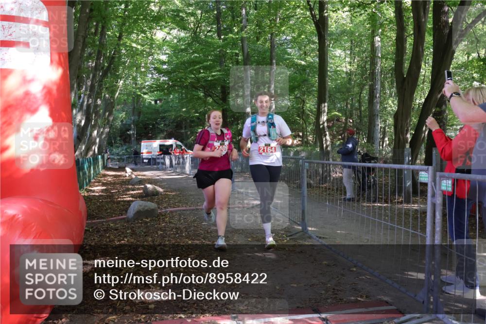 28.09.2025 - 33. Volkslauf durch das schöne Alstertal Strokosch-Dieckow http://msf.ph/oto/8958422 28.09.2025 13:17:27 Ziel 2164, 2409 meine-sportfotos.de
