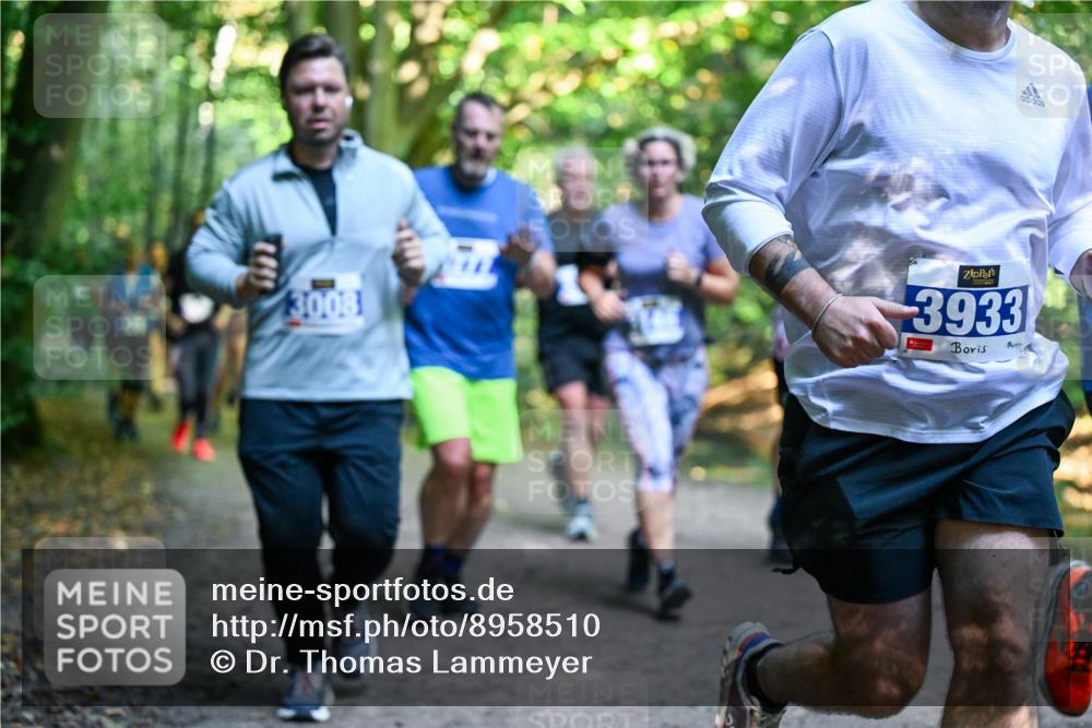 28.09.2025 - 33. Volkslauf durch das schöne Alstertal Dr. Thomas Lammeyer http://msf.ph/oto/8958510 28.09.2025 10:51:45 Laufen 3008, 3933 meine-sportfotos.de