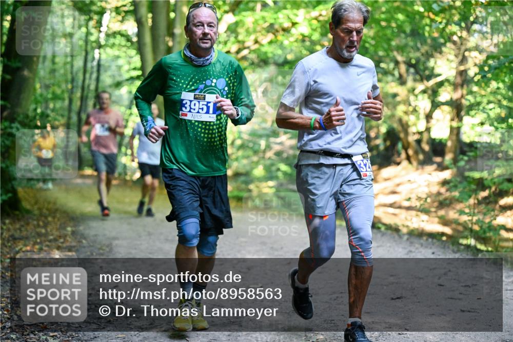 28.09.2025 - 33. Volkslauf durch das schöne Alstertal Dr. Thomas Lammeyer http://msf.ph/oto/8958563 28.09.2025 10:51:53 Laufen 3951, 5, 32 meine-sportfotos.de