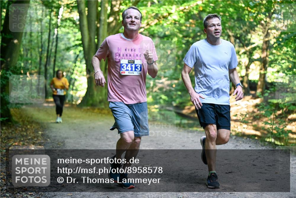 28.09.2025 - 33. Volkslauf durch das schöne Alstertal Dr. Thomas Lammeyer http://msf.ph/oto/8958578 28.09.2025 10:51:57 Laufen 3413 meine-sportfotos.de