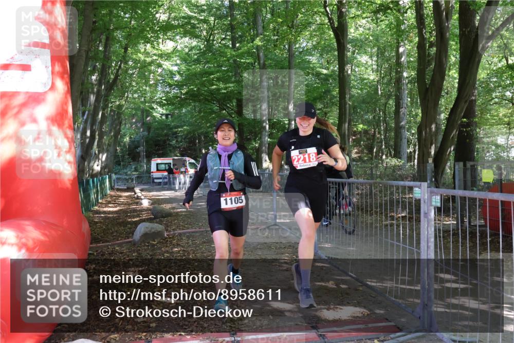 28.09.2025 - 33. Volkslauf durch das schöne Alstertal Strokosch-Dieckow http://msf.ph/oto/8958611 28.09.2025 13:24:51 Ziel 1105, 2218 meine-sportfotos.de