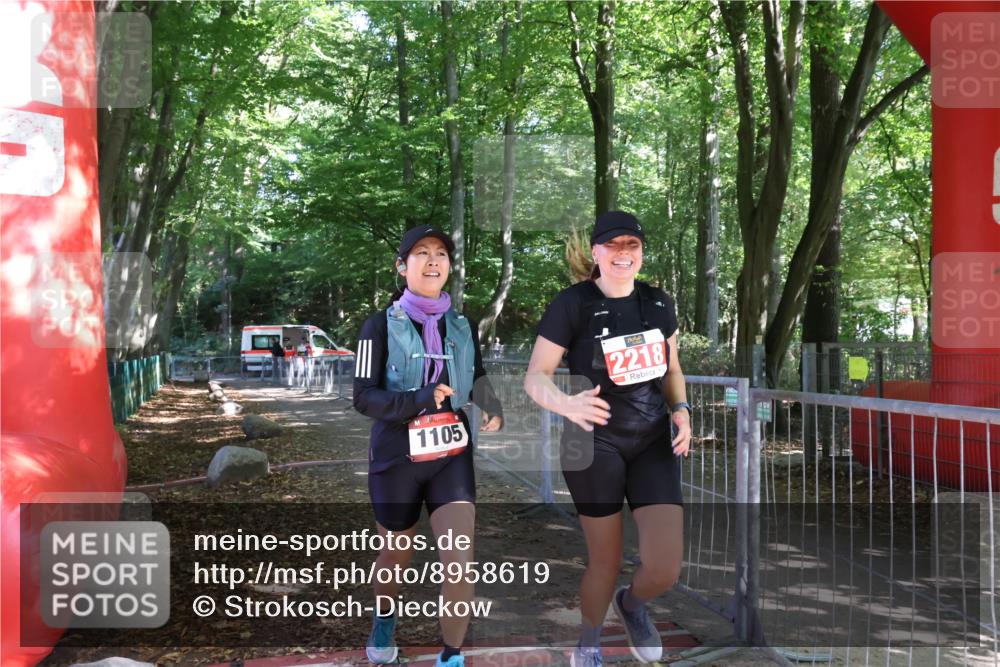 28.09.2025 - 33. Volkslauf durch das schöne Alstertal Strokosch-Dieckow http://msf.ph/oto/8958619 28.09.2025 13:24:52 Ziel  meine-sportfotos.de