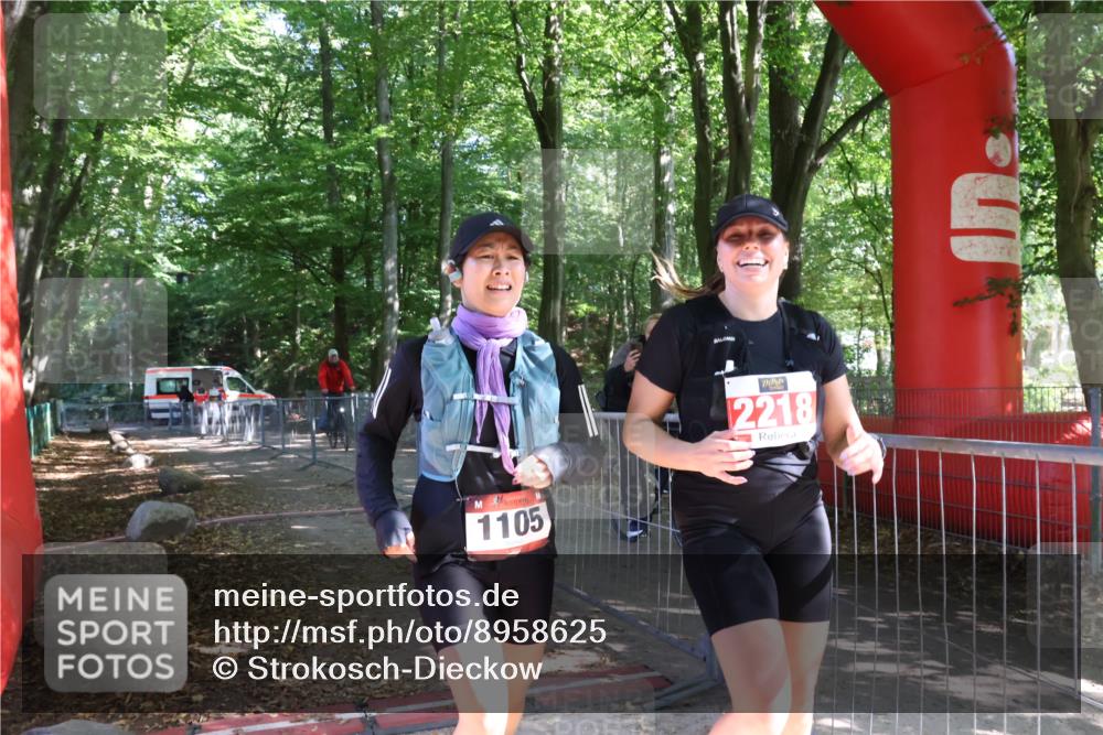 28.09.2025 - 33. Volkslauf durch das schöne Alstertal Strokosch-Dieckow http://msf.ph/oto/8958625 28.09.2025 13:24:52 Ziel  meine-sportfotos.de