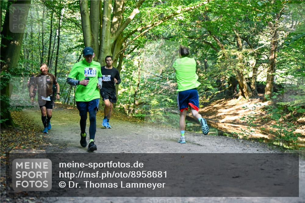 28.09.2025 - 33. Volkslauf durch das schöne Alstertal Dr. Thomas Lammeyer http://msf.ph/oto/8958681 28.09.2025 10:52:26 Laufen 240, 3149, 3950 meine-sportfotos.de