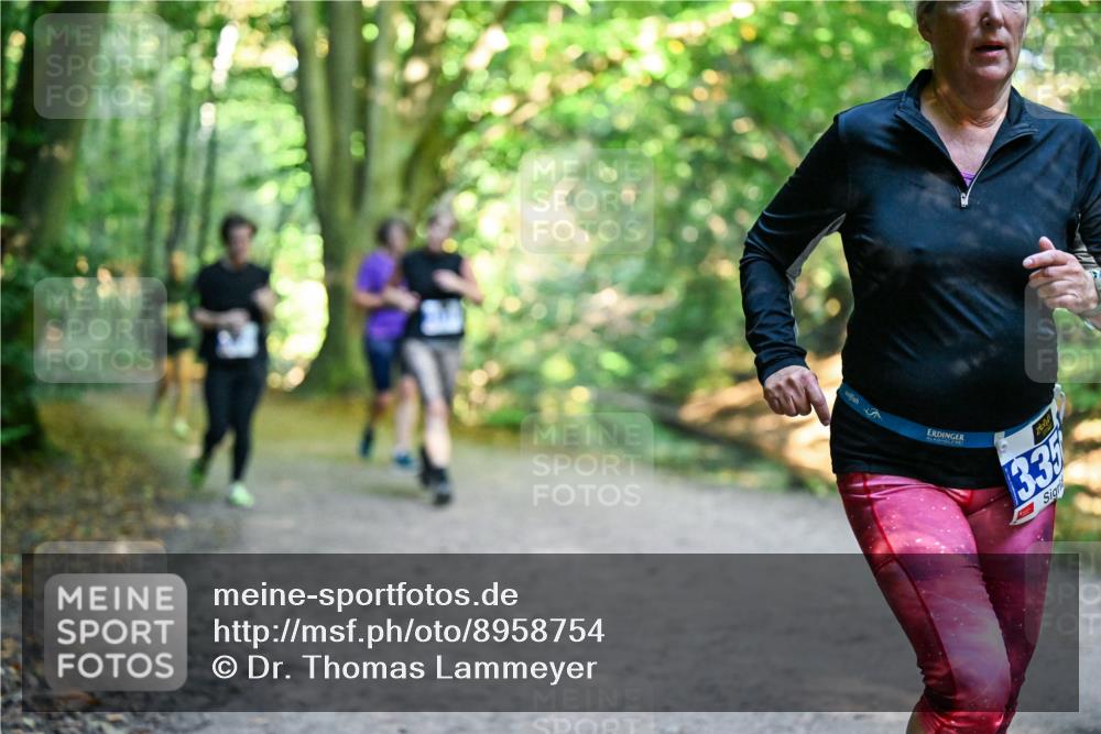 28.09.2025 - 33. Volkslauf durch das schöne Alstertal Dr. Thomas Lammeyer http://msf.ph/oto/8958754 28.09.2025 10:52:43 Laufen 335 meine-sportfotos.de