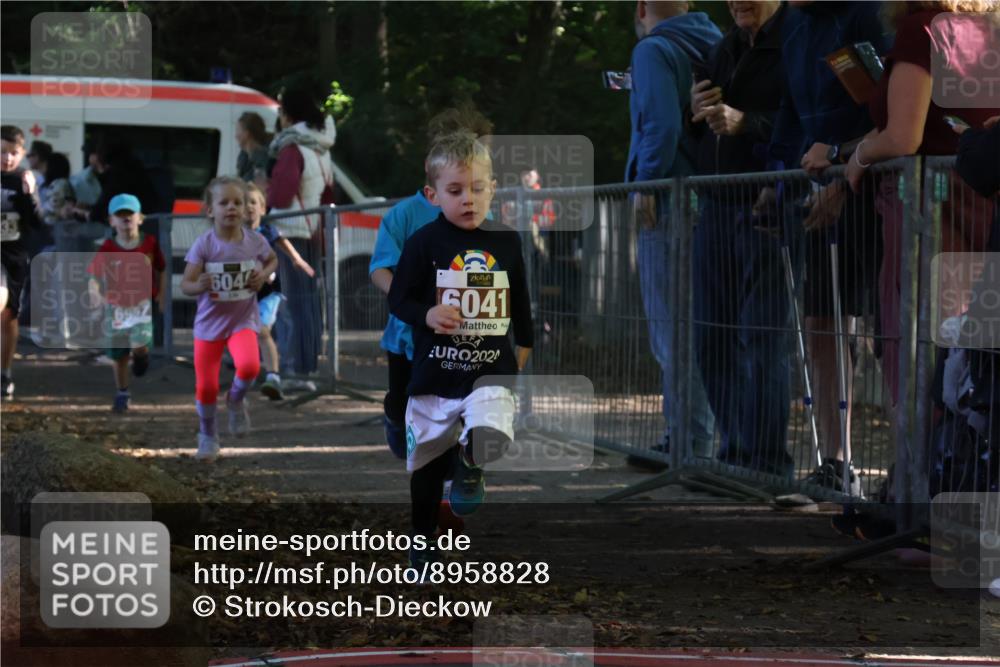 28.09.2025 - 33. Volkslauf durch das schöne Alstertal Strokosch-Dieckow http://msf.ph/oto/8958828 28.09.2025 10:42:17 Ziel  meine-sportfotos.de