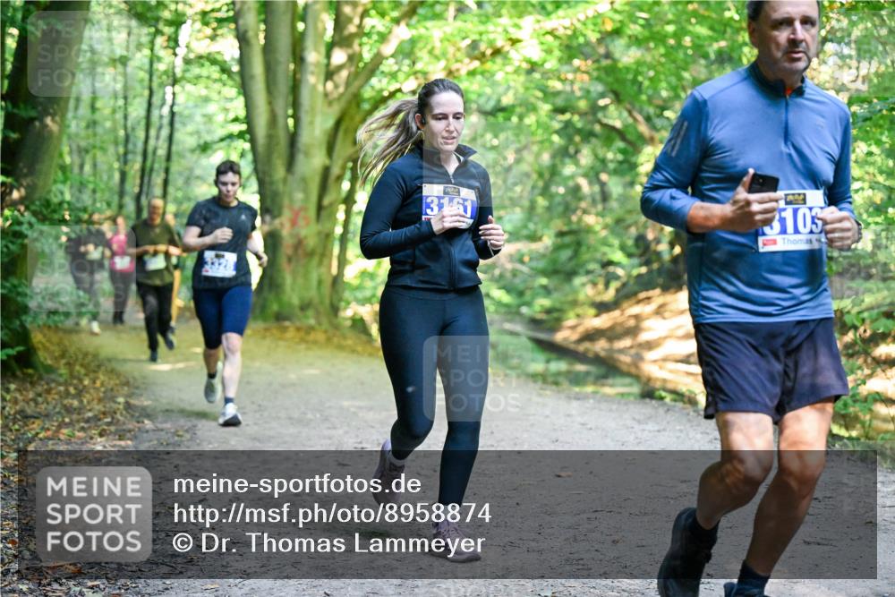 28.09.2025 - 33. Volkslauf durch das schöne Alstertal Dr. Thomas Lammeyer http://msf.ph/oto/8958874 28.09.2025 10:52:59 Laufen 3161, 3105 meine-sportfotos.de