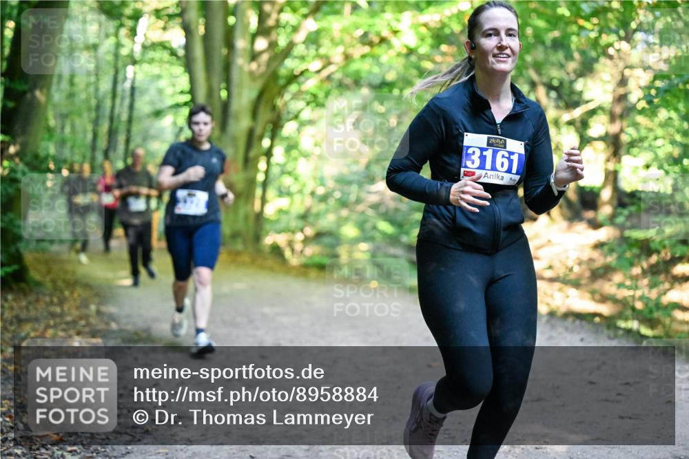 28.09.2025 - 33. Volkslauf durch das schöne Alstertal Dr. Thomas Lammeyer http://msf.ph/oto/8958884 28.09.2025 10:52:59 Laufen 3161 meine-sportfotos.de