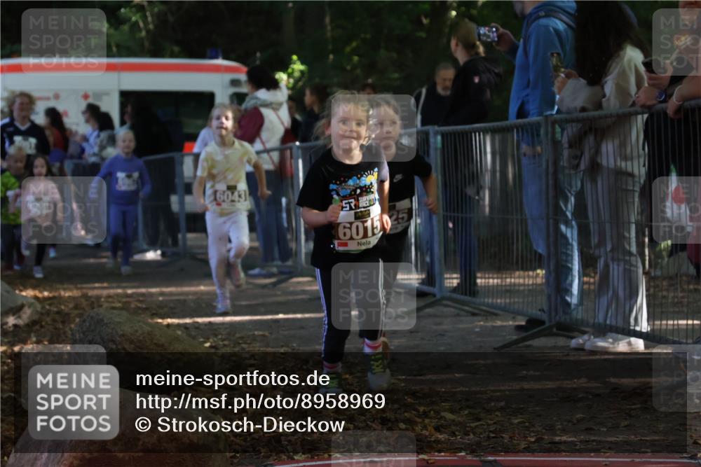 28.09.2025 - 33. Volkslauf durch das schöne Alstertal Strokosch-Dieckow http://msf.ph/oto/8958969 28.09.2025 10:42:46 Ziel  meine-sportfotos.de