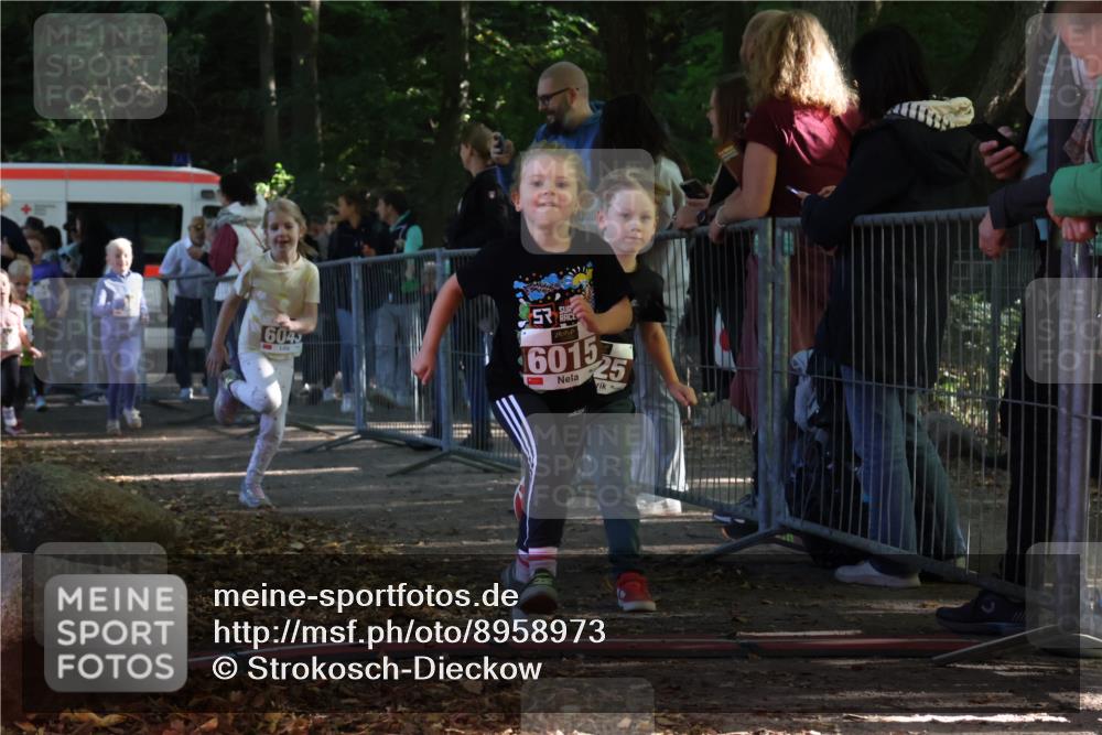 28.09.2025 - 33. Volkslauf durch das schöne Alstertal Strokosch-Dieckow http://msf.ph/oto/8958973 28.09.2025 10:42:47 Ziel  meine-sportfotos.de