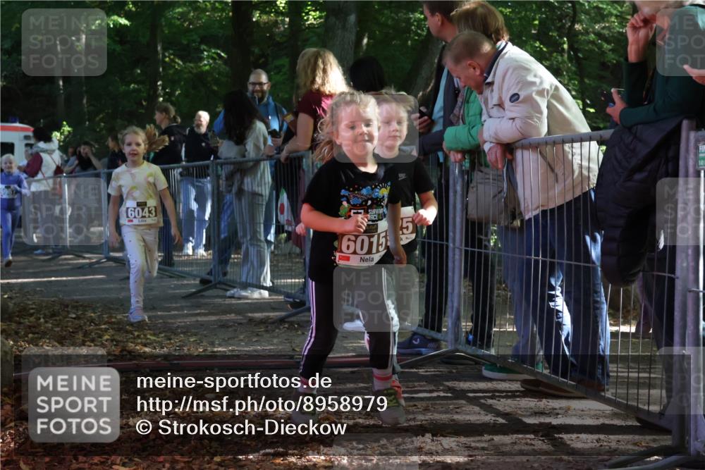 28.09.2025 - 33. Volkslauf durch das schöne Alstertal Strokosch-Dieckow http://msf.ph/oto/8958979 28.09.2025 10:42:48 Ziel  meine-sportfotos.de