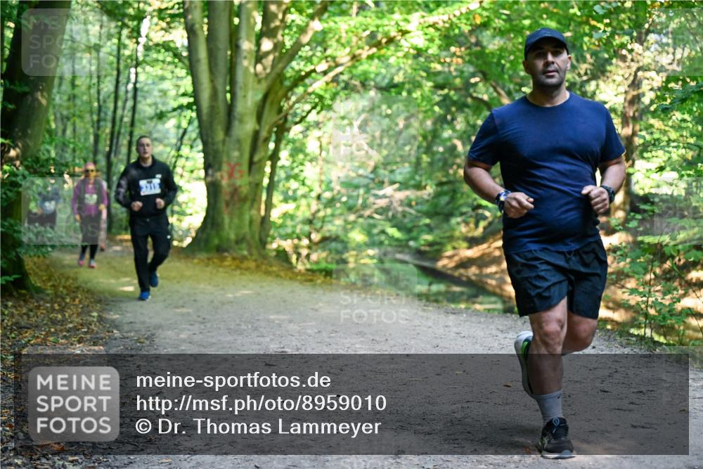28.09.2025 - 33. Volkslauf durch das schöne Alstertal Dr. Thomas Lammeyer http://msf.ph/oto/8959010 28.09.2025 10:53:13 Laufen  meine-sportfotos.de