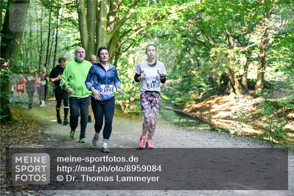 28.09.2025 - 33. Volkslauf durch das schöne Alstertal Dr. Thomas Lammeyer http://msf.ph/oto/8959084 28.09.2025 10:53:22 Laufen 3123, 3130 meine-sportfotos.de