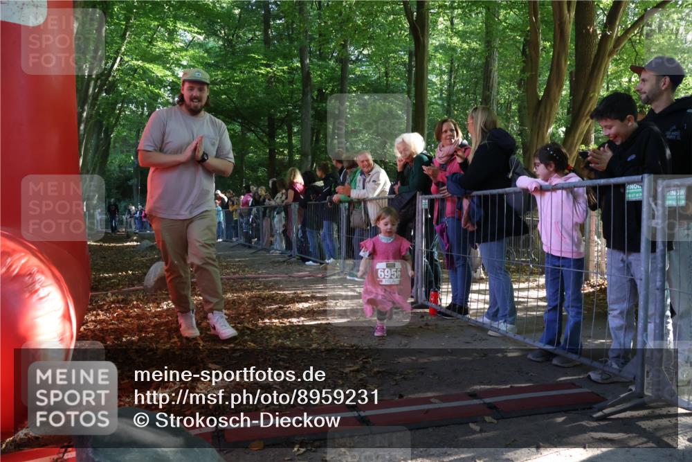 28.09.2025 - 33. Volkslauf durch das schöne Alstertal Strokosch-Dieckow http://msf.ph/oto/8959231 28.09.2025 10:43:51 Ziel  meine-sportfotos.de