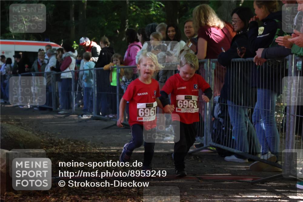 28.09.2025 - 33. Volkslauf durch das schöne Alstertal Strokosch-Dieckow http://msf.ph/oto/8959249 28.09.2025 10:43:58 Ziel  meine-sportfotos.de