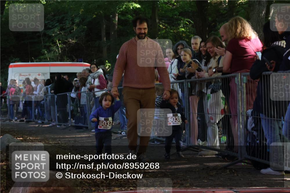 28.09.2025 - 33. Volkslauf durch das schöne Alstertal Strokosch-Dieckow http://msf.ph/oto/8959268 28.09.2025 10:44:25 Ziel  meine-sportfotos.de
