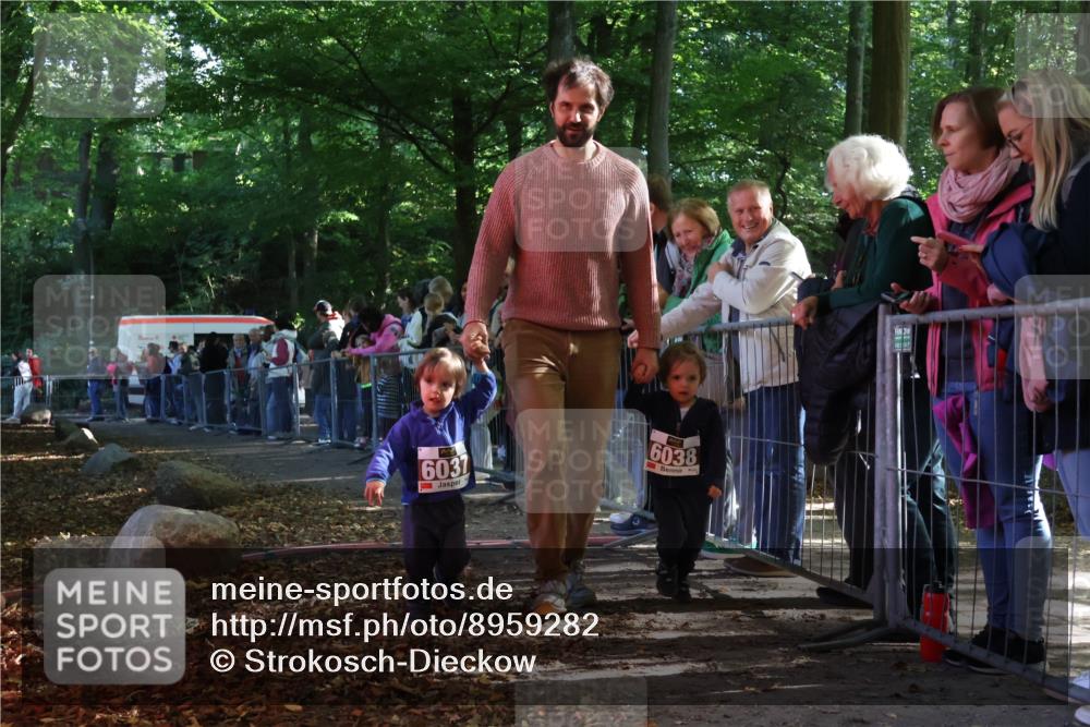 28.09.2025 - 33. Volkslauf durch das schöne Alstertal Strokosch-Dieckow http://msf.ph/oto/8959282 28.09.2025 10:44:28 Ziel  meine-sportfotos.de