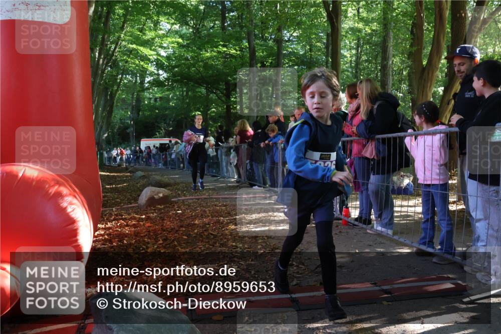 28.09.2025 - 33. Volkslauf durch das schöne Alstertal Strokosch-Dieckow http://msf.ph/oto/8959653 28.09.2025 10:46:29 Ziel 5020 meine-sportfotos.de