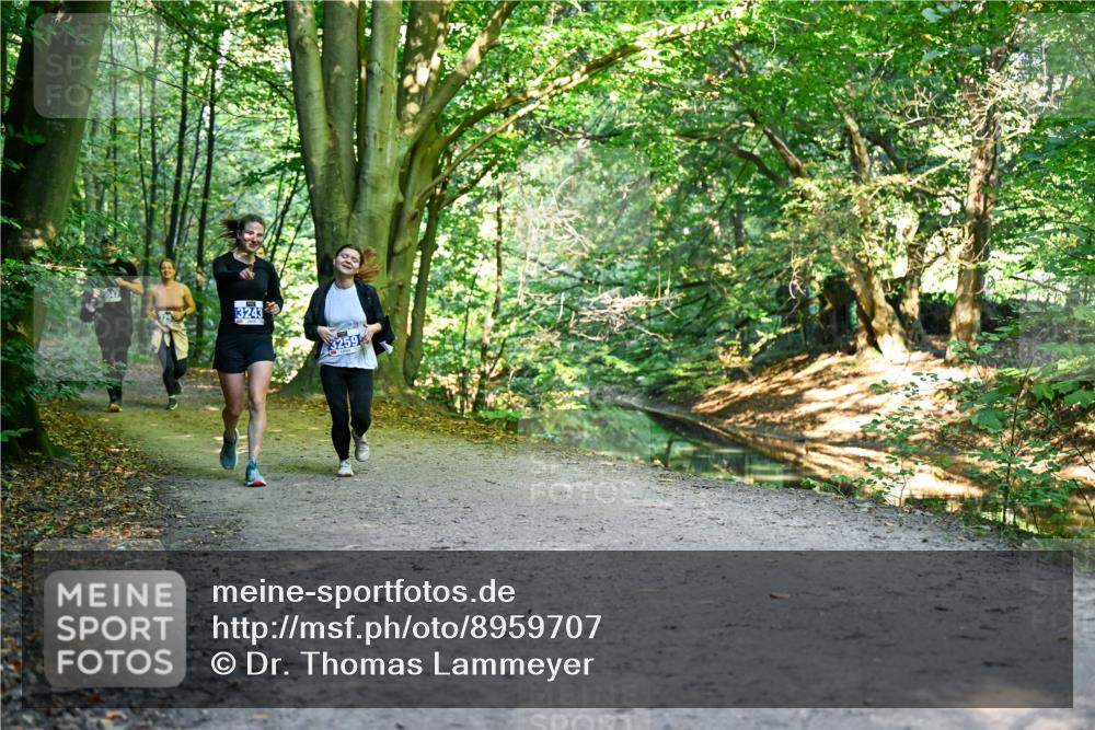 28.09.2025 - 33. Volkslauf durch das schöne Alstertal Dr. Thomas Lammeyer http://msf.ph/oto/8959707 28.09.2025 10:55:36 Laufen 3243, 750 meine-sportfotos.de