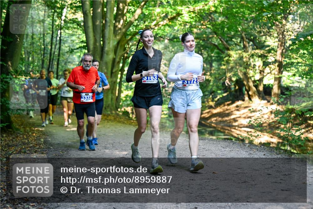 28.09.2025 - 33. Volkslauf durch das schöne Alstertal Dr. Thomas Lammeyer http://msf.ph/oto/8959887 28.09.2025 10:56:54 Laufen 3332, 5163, 13172 meine-sportfotos.de