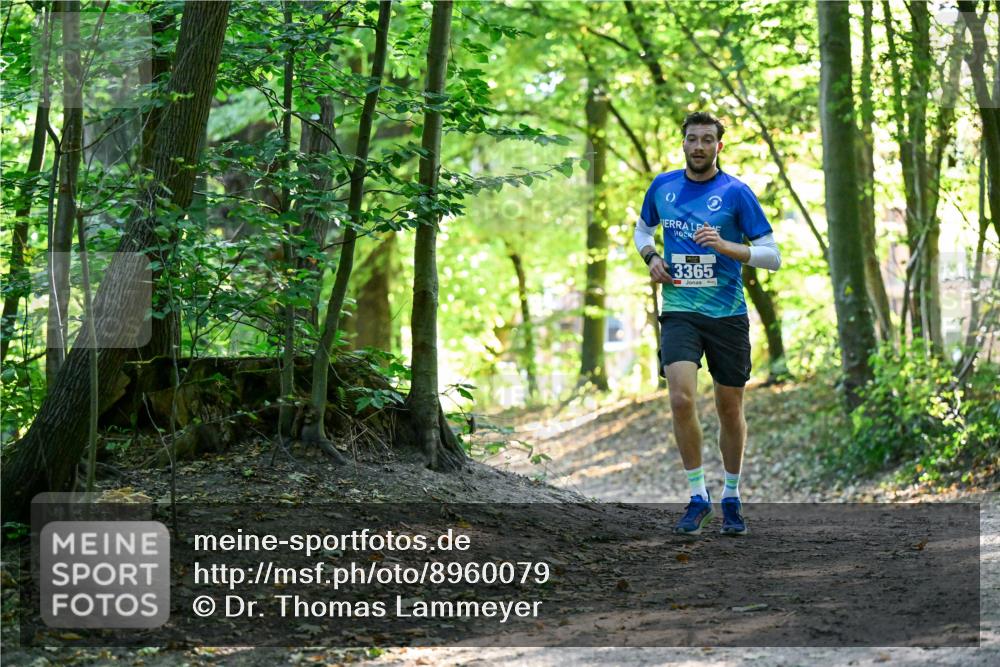 28.09.2025 - 33. Volkslauf durch das schöne Alstertal Dr. Thomas Lammeyer http://msf.ph/oto/8960079 28.09.2025 10:59:20 Laufen 3365 meine-sportfotos.de