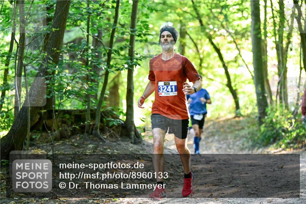 28.09.2025 - 33. Volkslauf durch das schöne Alstertal Dr. Thomas Lammeyer http://msf.ph/oto/8960133 28.09.2025 10:59:46 Laufen 3241 meine-sportfotos.de