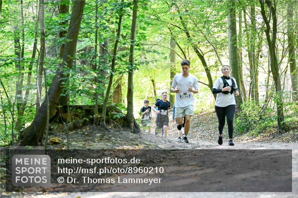 28.09.2025 - 33. Volkslauf durch das schöne Alstertal Dr. Thomas Lammeyer http://msf.ph/oto/8960210 28.09.2025 11:00:47 Laufen 3925 meine-sportfotos.de