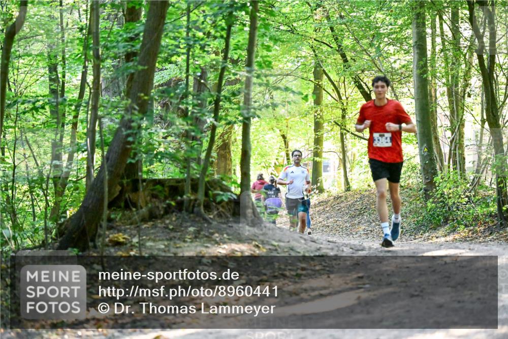28.09.2025 - 33. Volkslauf durch das schöne Alstertal Dr. Thomas Lammeyer http://msf.ph/oto/8960441 28.09.2025 11:02:47 Laufen  meine-sportfotos.de