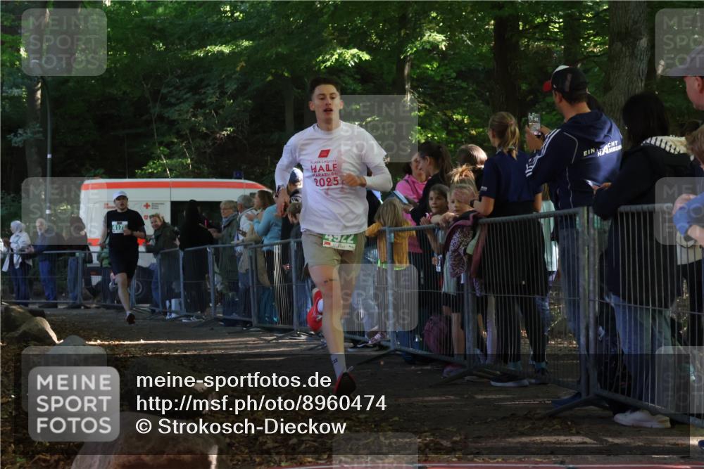 28.09.2025 - 33. Volkslauf durch das schöne Alstertal Strokosch-Dieckow http://msf.ph/oto/8960474 28.09.2025 10:49:28 Ziel 4175, 4922 meine-sportfotos.de