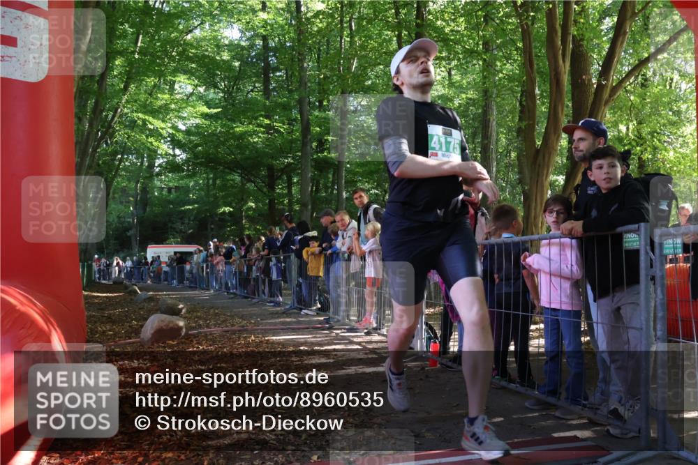 28.09.2025 - 33. Volkslauf durch das schöne Alstertal Strokosch-Dieckow http://msf.ph/oto/8960535 28.09.2025 10:49:33 Ziel 4175 meine-sportfotos.de