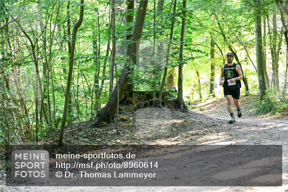 28.09.2025 - 33. Volkslauf durch das schöne Alstertal Dr. Thomas Lammeyer http://msf.ph/oto/8960614 28.09.2025 11:03:37 Laufen 32 meine-sportfotos.de