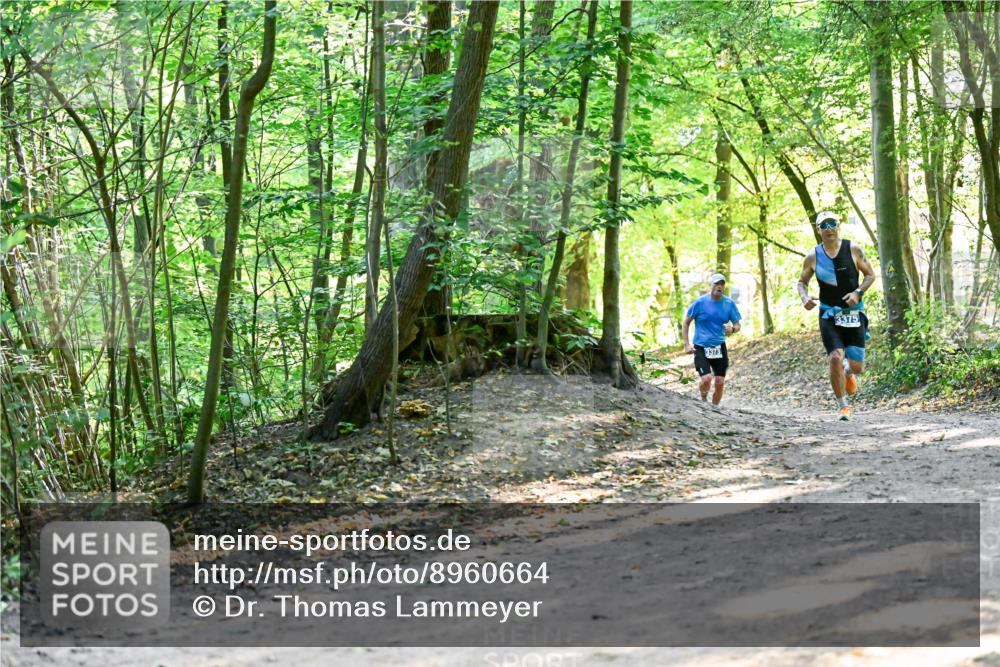 28.09.2025 - 33. Volkslauf durch das schöne Alstertal Dr. Thomas Lammeyer http://msf.ph/oto/8960664 28.09.2025 11:03:56 Laufen 3373, 3375 meine-sportfotos.de