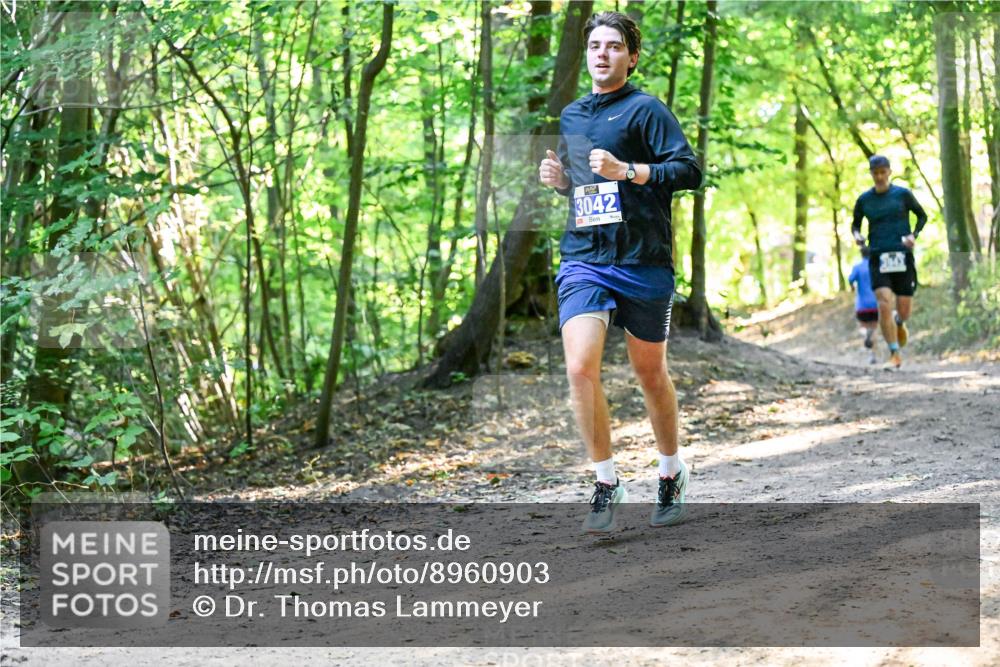 28.09.2025 - 33. Volkslauf durch das schöne Alstertal Dr. Thomas Lammeyer http://msf.ph/oto/8960903 28.09.2025 11:05:32 Laufen 3042 meine-sportfotos.de