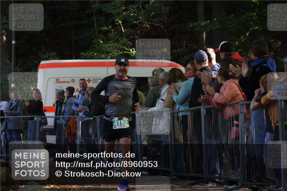 28.09.2025 - 33. Volkslauf durch das schöne Alstertal Strokosch-Dieckow http://msf.ph/oto/8960953 28.09.2025 10:51:57 Ziel 4162 meine-sportfotos.de