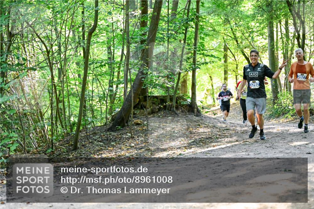 28.09.2025 - 33. Volkslauf durch das schöne Alstertal Dr. Thomas Lammeyer http://msf.ph/oto/8961008 28.09.2025 11:06:00 Laufen 4333, 3292, 3927 meine-sportfotos.de