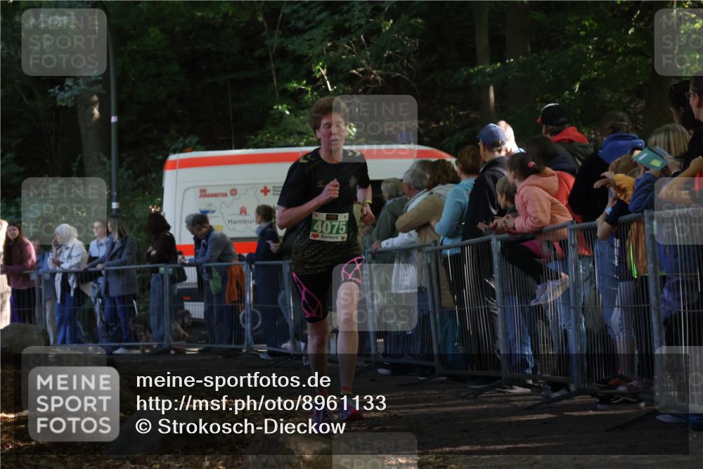 28.09.2025 - 33. Volkslauf durch das schöne Alstertal Strokosch-Dieckow http://msf.ph/oto/8961133 28.09.2025 10:52:27 Ziel 4075 meine-sportfotos.de