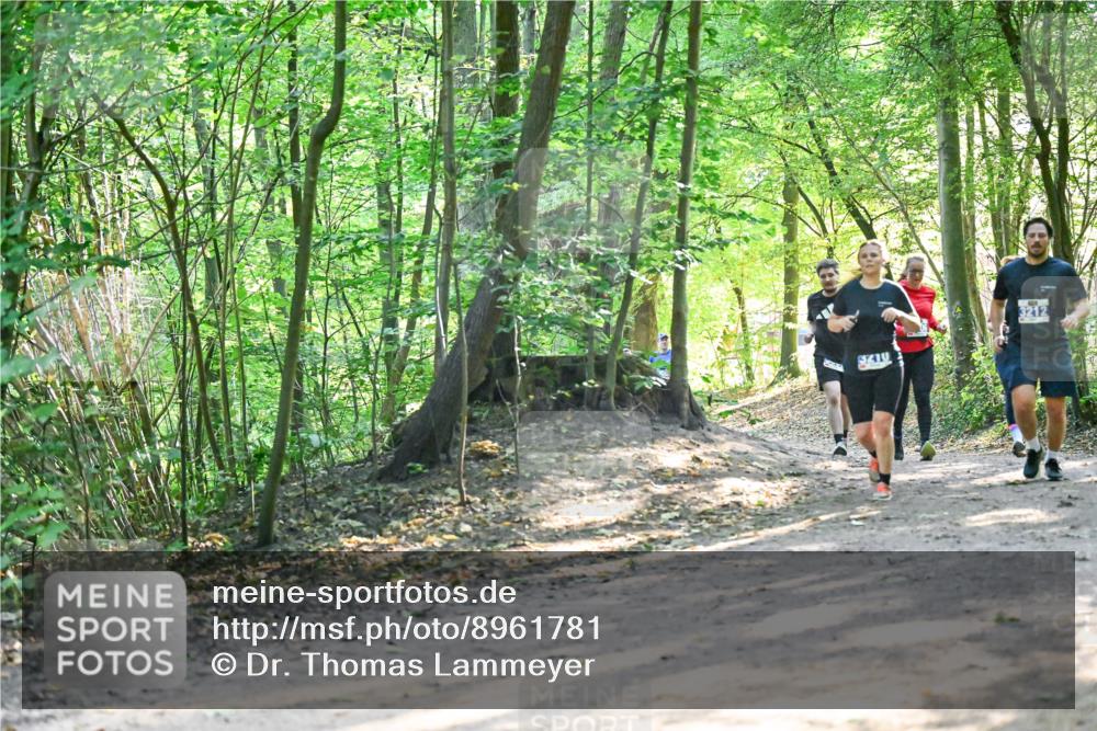 28.09.2025 - 33. Volkslauf durch das schöne Alstertal Dr. Thomas Lammeyer http://msf.ph/oto/8961781 28.09.2025 11:08:29 Laufen 210, 3212 meine-sportfotos.de