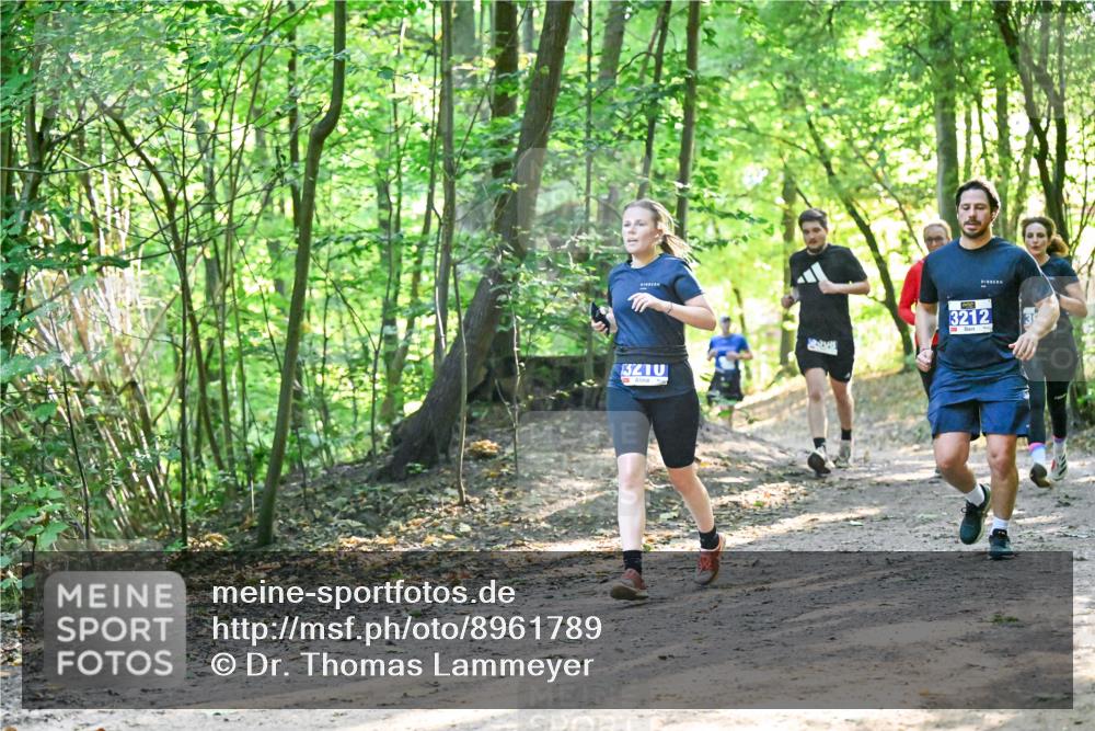 28.09.2025 - 33. Volkslauf durch das schöne Alstertal Dr. Thomas Lammeyer http://msf.ph/oto/8961789 28.09.2025 11:08:31 Laufen 3210, 3212 meine-sportfotos.de