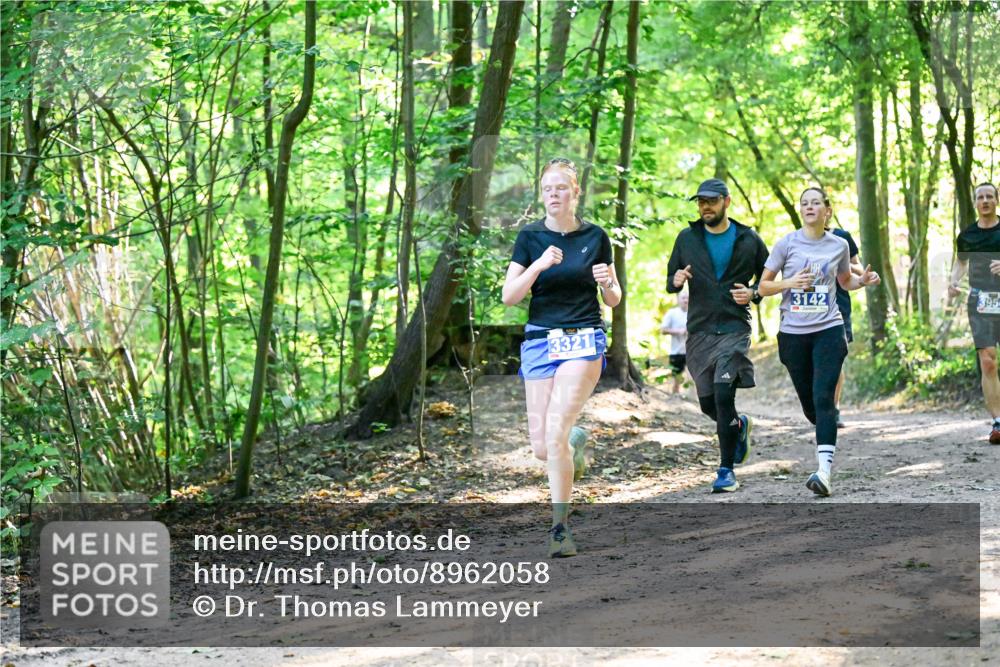 28.09.2025 - 33. Volkslauf durch das schöne Alstertal Dr. Thomas Lammeyer http://msf.ph/oto/8962058 28.09.2025 11:09:38 Laufen 3321, 3142, 395 meine-sportfotos.de
