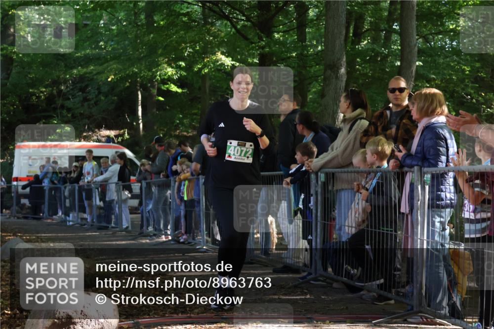 28.09.2025 - 33. Volkslauf durch das schöne Alstertal Strokosch-Dieckow http://msf.ph/oto/8963763 28.09.2025 11:07:27 Ziel 4072 meine-sportfotos.de