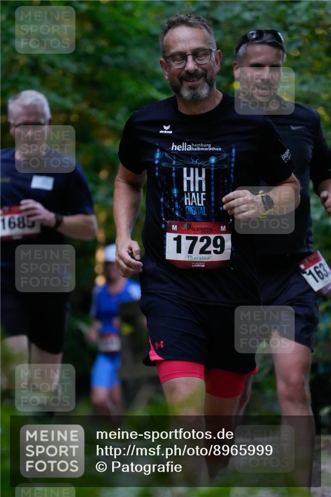 28.09.2025 - 33. Volkslauf durch das schöne Alstertal Patografie http://msf.ph/oto/8965999 28.09.2025 09:15:27 Laufen 1685, 1729, 163 meine-sportfotos.de