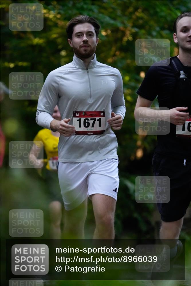 28.09.2025 - 33. Volkslauf durch das schöne Alstertal Patografie http://msf.ph/oto/8966039 28.09.2025 09:17:22 Laufen 1671, 16 meine-sportfotos.de