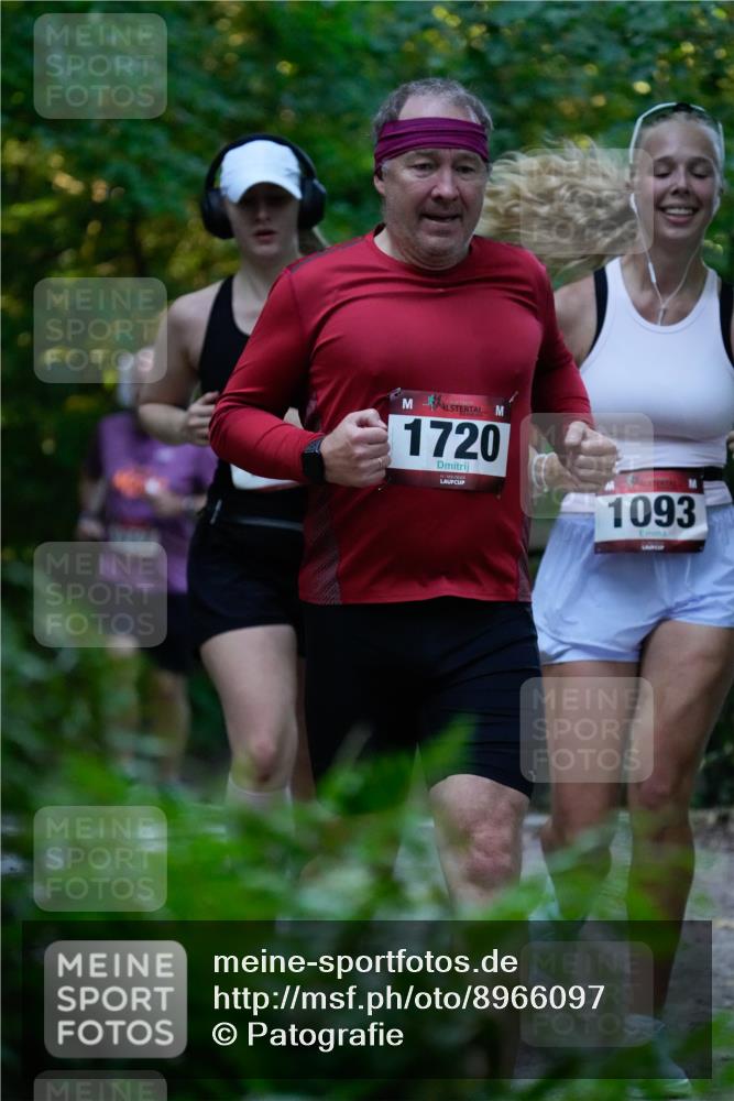 28.09.2025 - 33. Volkslauf durch das schöne Alstertal Patografie http://msf.ph/oto/8966097 28.09.2025 09:19:38 Laufen 1720, 1093 meine-sportfotos.de