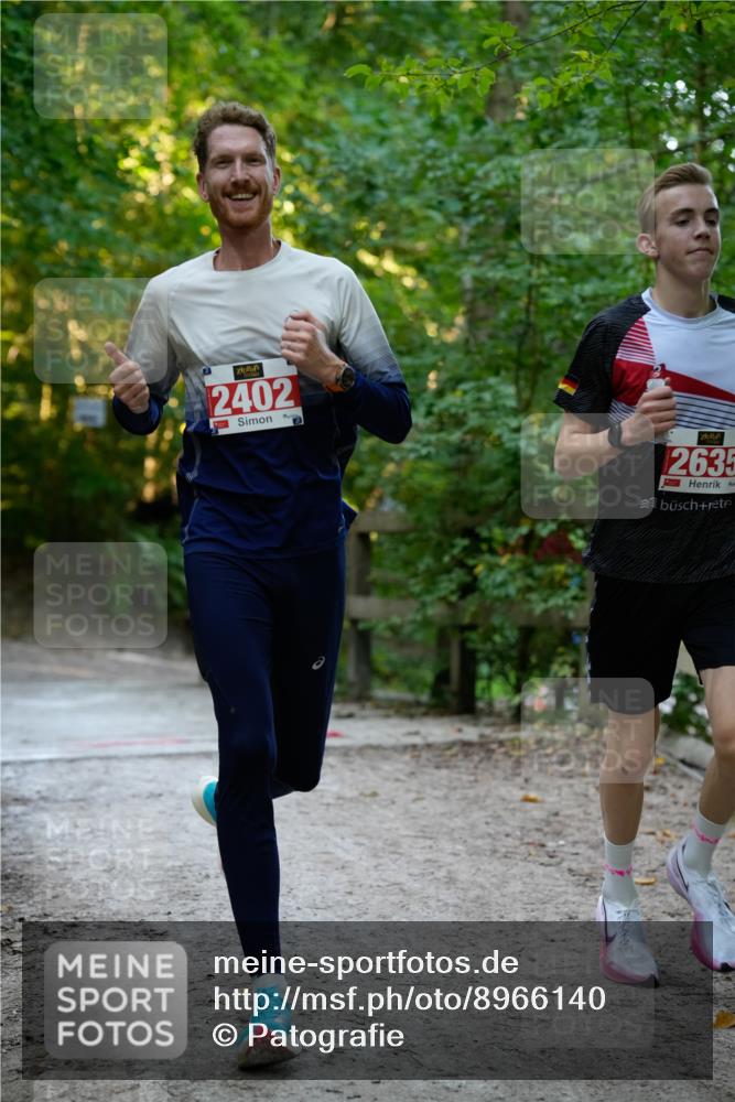 28.09.2025 - 33. Volkslauf durch das schöne Alstertal Patografie http://msf.ph/oto/8966140 28.09.2025 09:29:19 Laufen 2402, 2635 meine-sportfotos.de