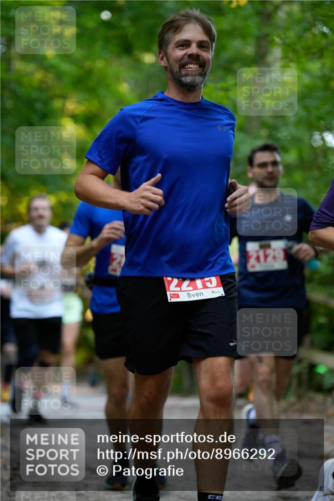 28.09.2025 - 33. Volkslauf durch das schöne Alstertal Patografie http://msf.ph/oto/8966292 28.09.2025 09:35:03 Laufen 2215, 2129 meine-sportfotos.de
