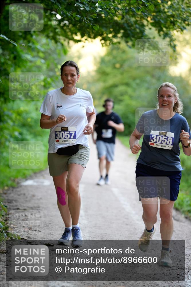 28.09.2025 - 33. Volkslauf durch das schöne Alstertal Patografie http://msf.ph/oto/8966600 28.09.2025 09:52:23 Laufen 3057, 3058 meine-sportfotos.de